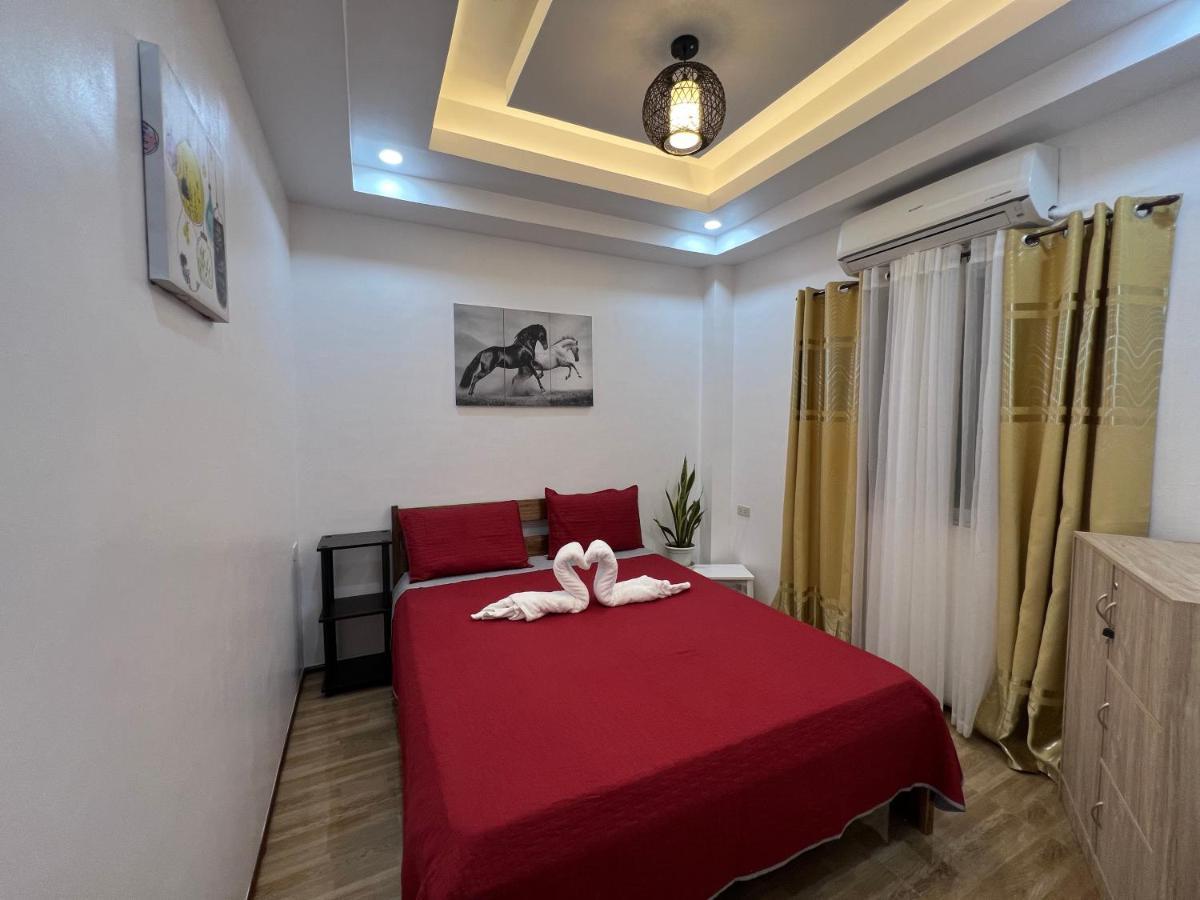 Rich-Vania Suites 卢纳将军城 外观 照片