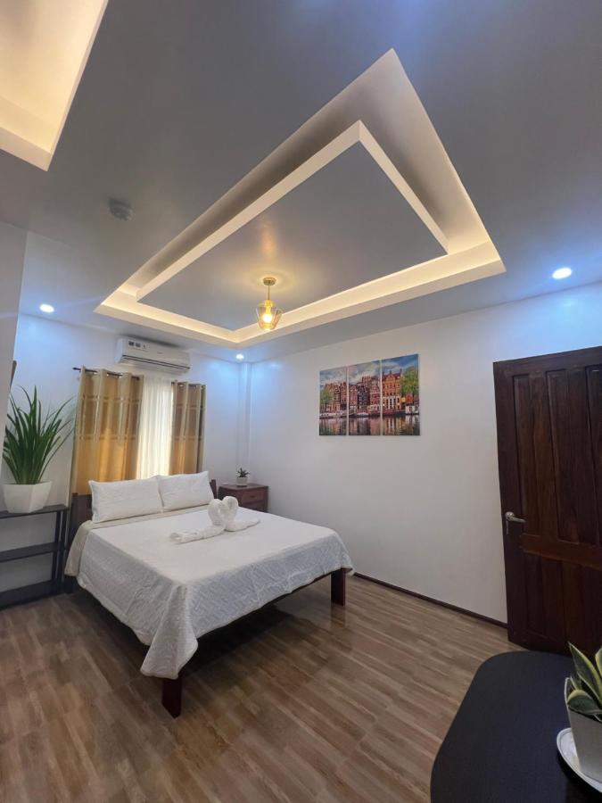 Rich-Vania Suites 卢纳将军城 外观 照片