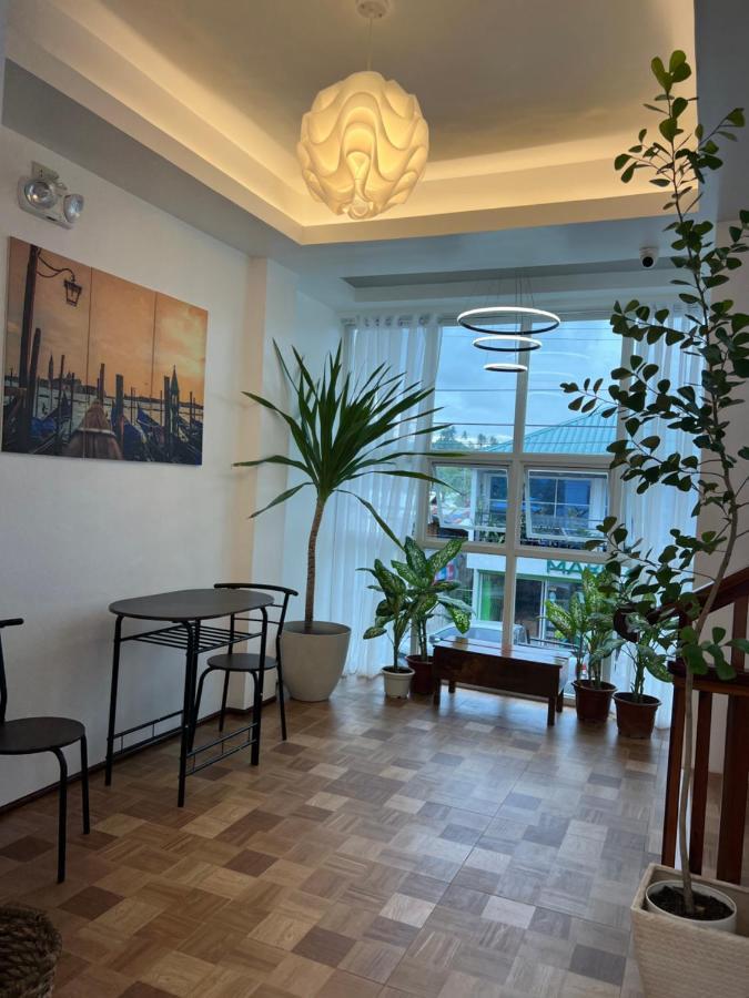 Rich-Vania Suites 卢纳将军城 外观 照片