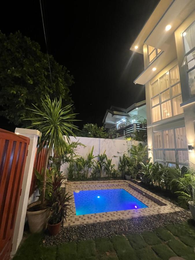 Rich-Vania Suites 卢纳将军城 外观 照片