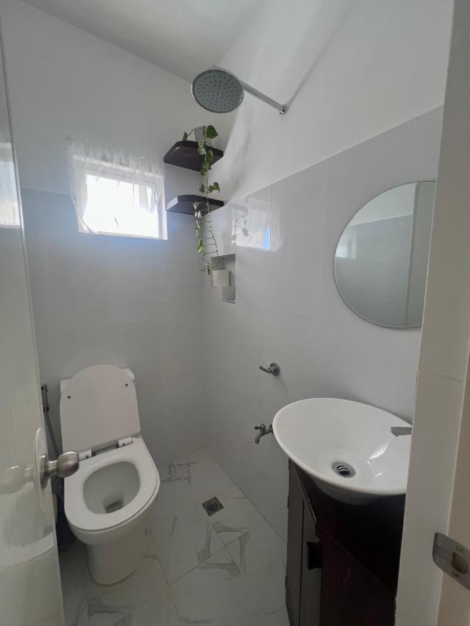Rich-Vania Suites 卢纳将军城 外观 照片