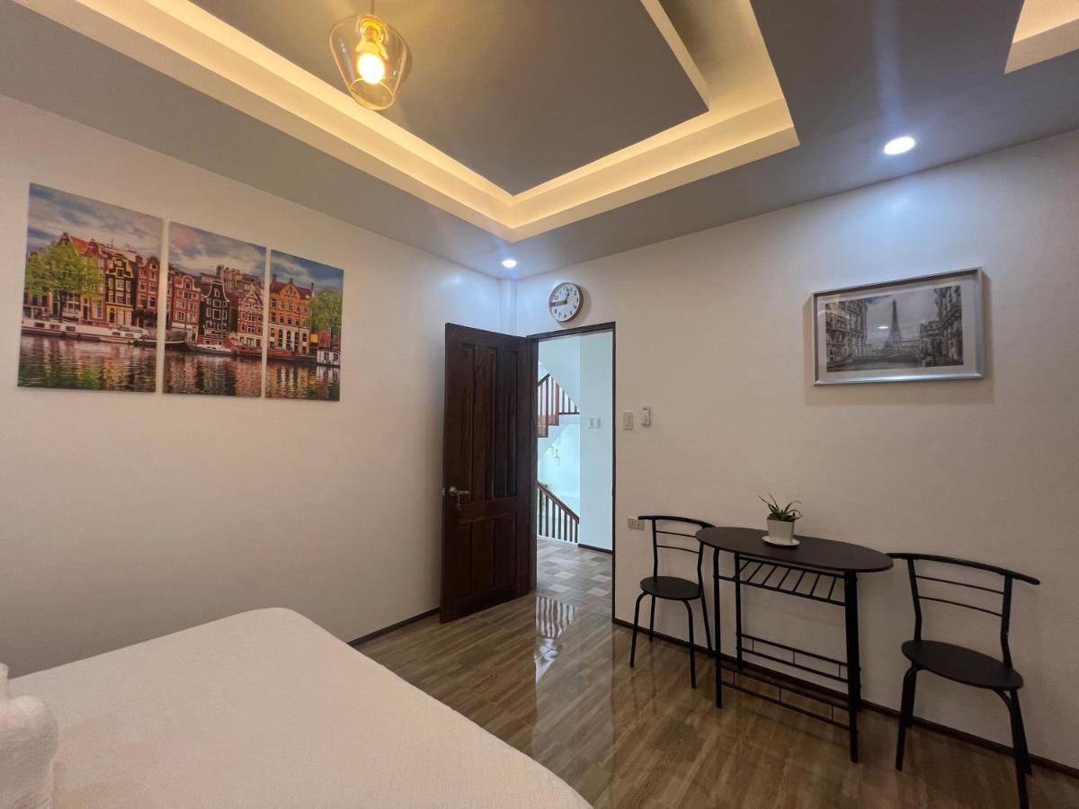 Rich-Vania Suites 卢纳将军城 外观 照片